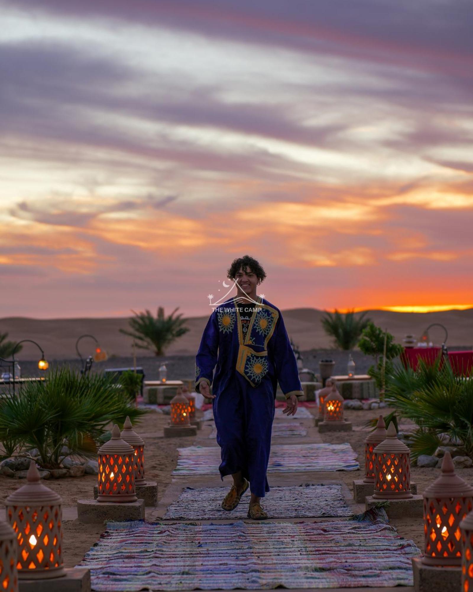 The White Camp - Your Merzouga Luxury Desert Camp & Erg Chebbi Dunes Camel Riding Hotel Buitenkant foto