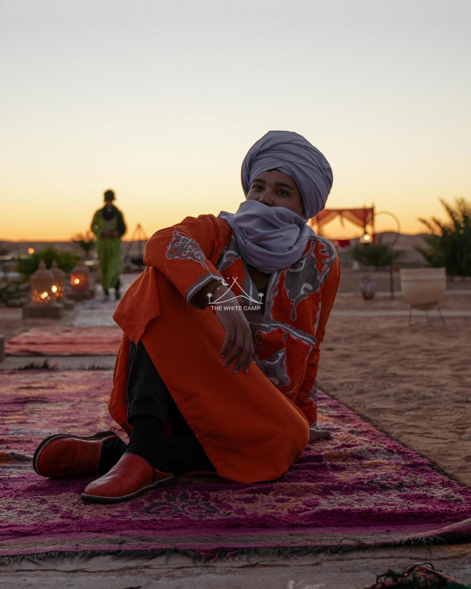 The White Camp - Your Merzouga Luxury Desert Camp & Erg Chebbi Dunes Camel Riding Hotel Buitenkant foto