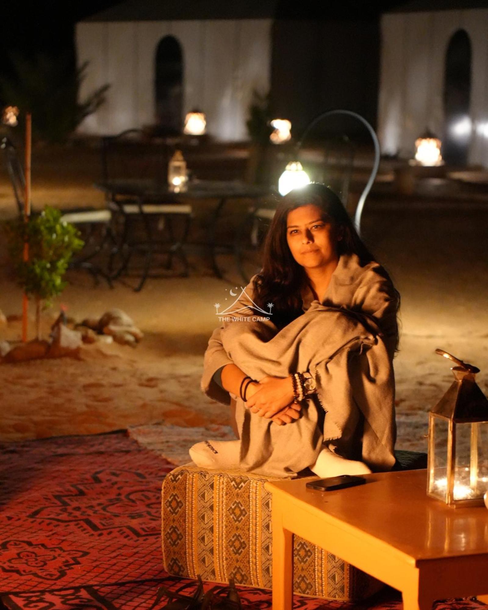 The White Camp - Your Merzouga Luxury Desert Camp & Erg Chebbi Dunes Camel Riding Buitenkant foto